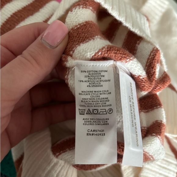 Striped Heart Sweater- NWT - Picture 6 of 6